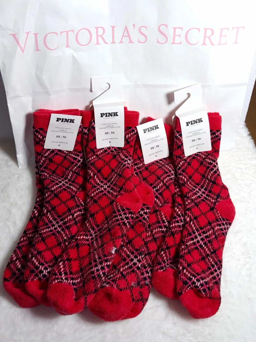 PINK Victoria’s Secret - Cozy Plaid Winter Christmas Socks 🎄❤️ 🎁❄️✨